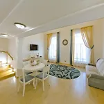 Metro Hotel Apartments Szálloda 3*
