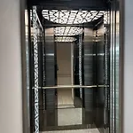Otel Metro Hotel Apartments