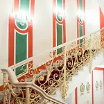 Metro Hotel Apartments 3*