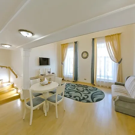 Metro Hotel 3*