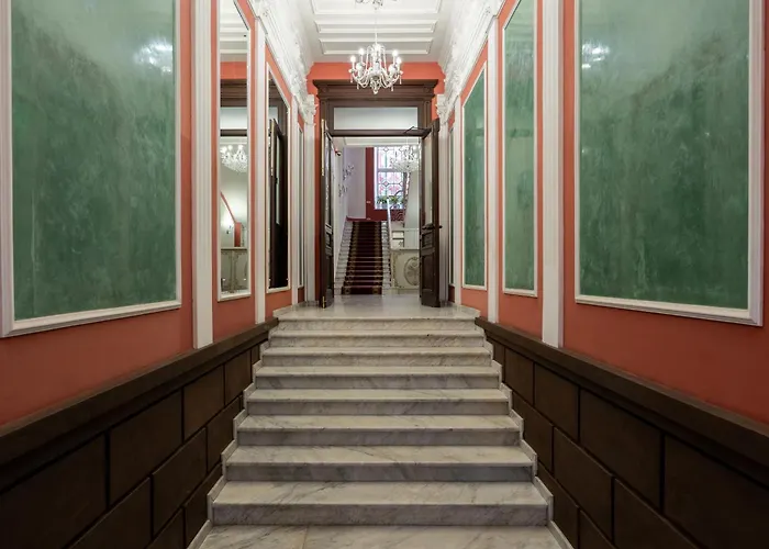 Метро Готель Апартаменти