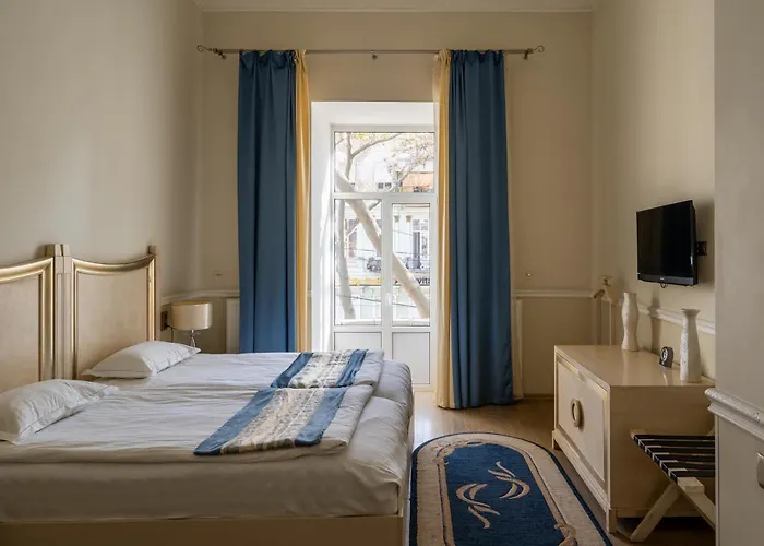 Метро Готель Апартаменти 3*