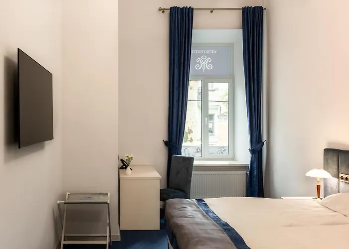 Метро Готель Апартаменти 3* Odessa