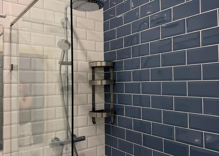 Метро Готель Апартаменти Hotel 3*