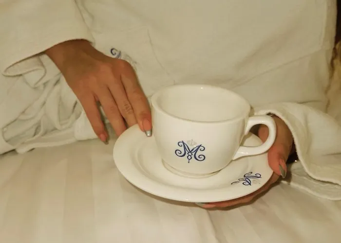 Метро Готель Апартаменти 3*