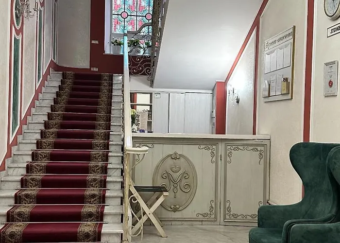 メトロ ホテル アパートメンツ オデッサ