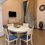 Метро Готель Апартаменти 3* Одесса