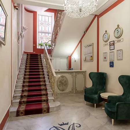 Hotel Метро Готель Апартаменти 3*