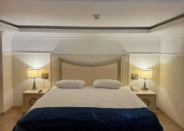 Метро Готель Апартаменти Hotel